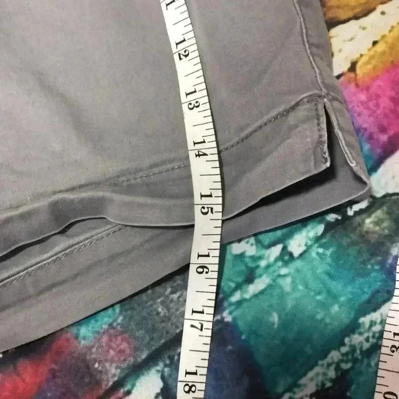 Old navy everyday short gray size 12 - Picture 6 of 6